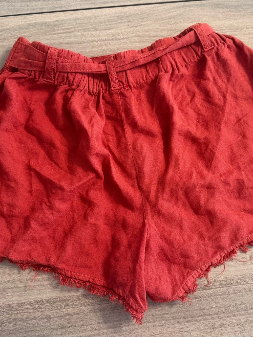 Splendid Coral Red High-Waist Tie-Front Shorts - Picture 5 of 6